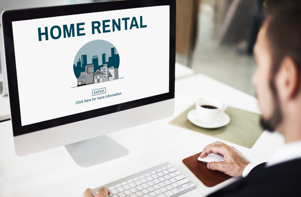 finding rental online using social media
